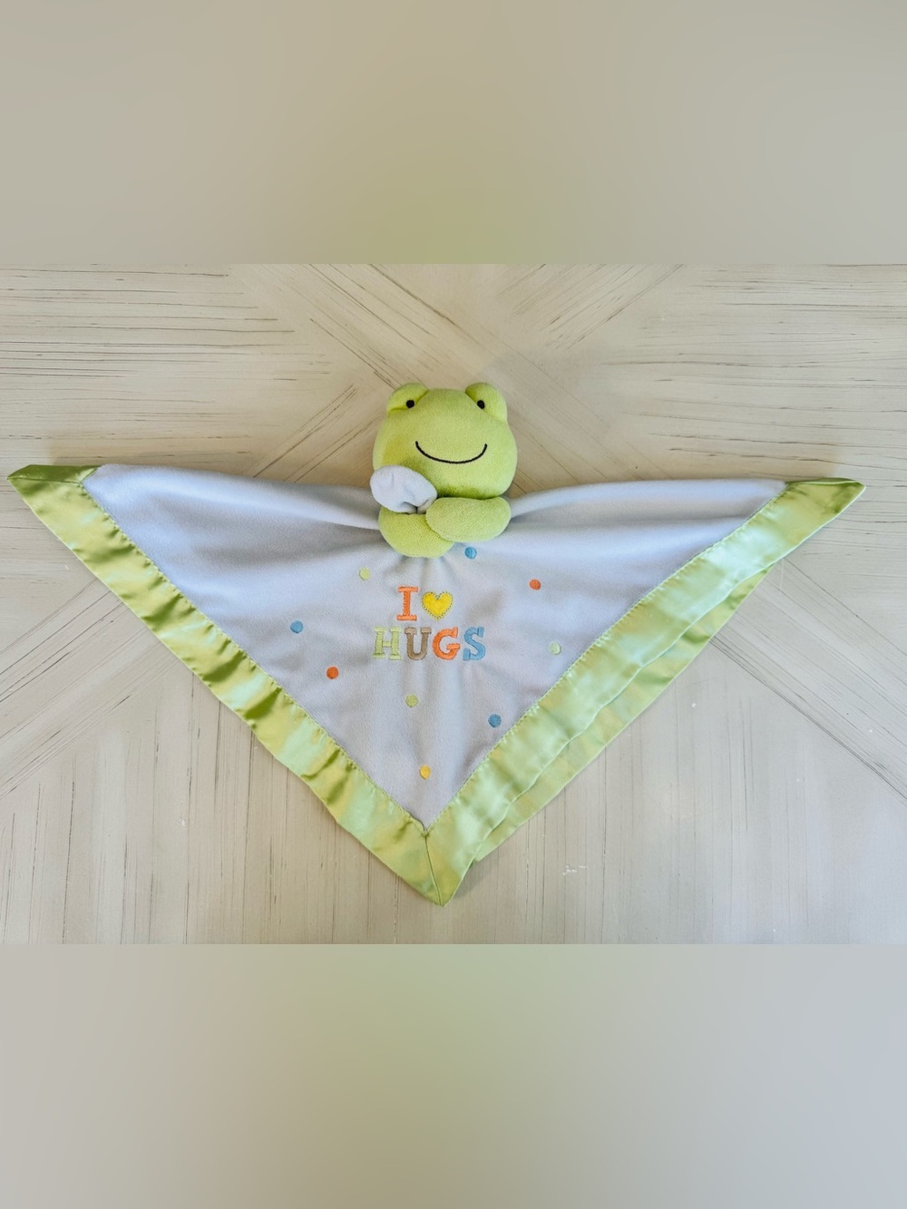 Carter’s 2010 Frog Lovey Security Blanket Rattle “I Love Hugs” Plush
